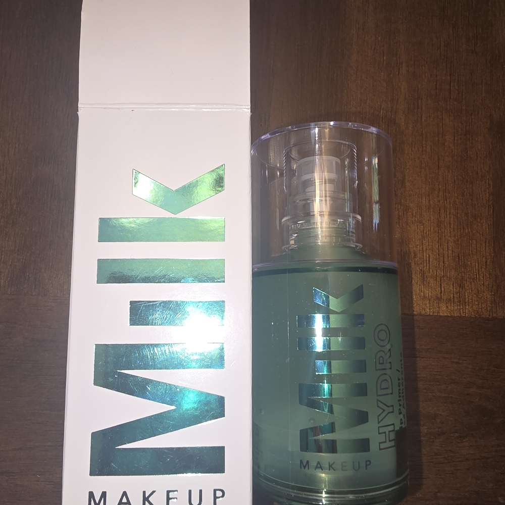 Milk Makeup Hydro Grip Primer in Green and White